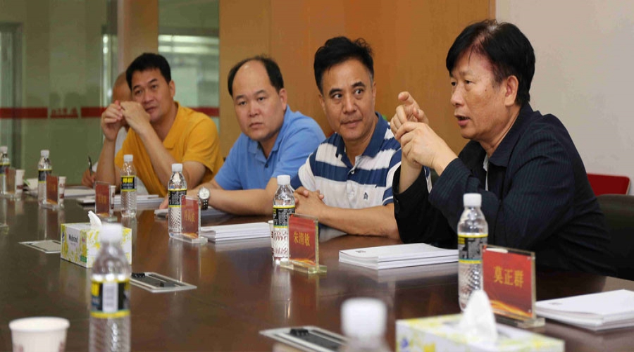 省農(nóng)業(yè)廳副廳長朱清敏、東方市副市長符高波率隊(duì)到羅牛山產(chǎn)業(yè)園 調(diào)研